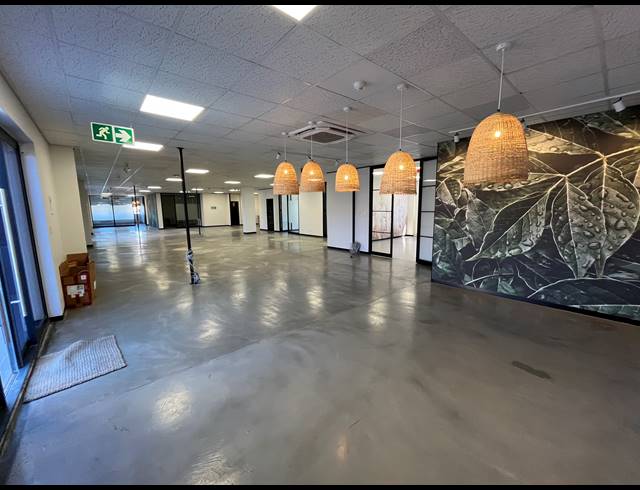 877M² OFFICE TO LET IN CENTURY CITY